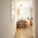 A Place Like Wiewiorcza Apartman Gdańsk