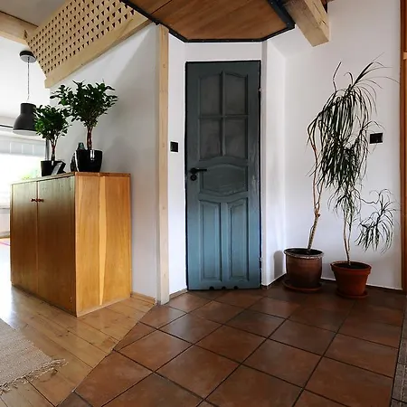 A Place Like Wiewiorcza Apartman *